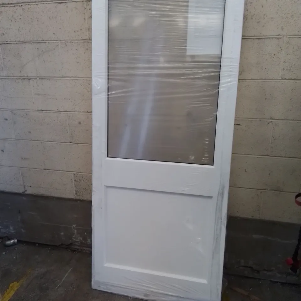 2XG BRACKNELL PRIMED NORDIC SOFTWOOD DOOR (1981 X 838 X 44MM)