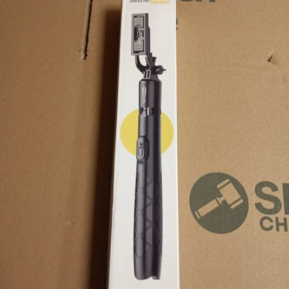 SELFIESHOW STABLE SELFIE STICK 
