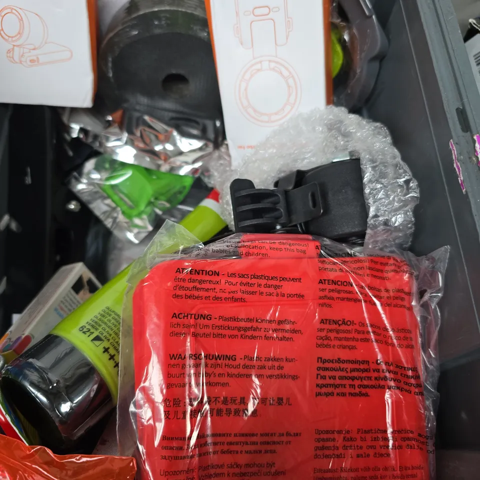 BOX OF ASSORTED ITEMS TO INCLUDE - MINI FANS - RODENT REPELLER - SPEEDWEEDER 