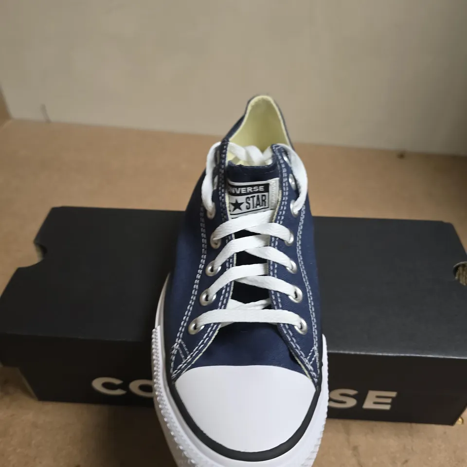 BOXED PAIR OF CONVERSE ALL STAR OX NAVY TRAINERS – UK SIZE 9