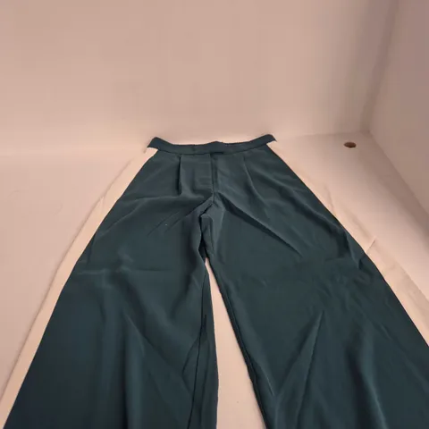 FRENCH CONNECTION VINNIE SUITING WIDE-LEG TROUSERS – RAINFOREST GREEN – UK 10
