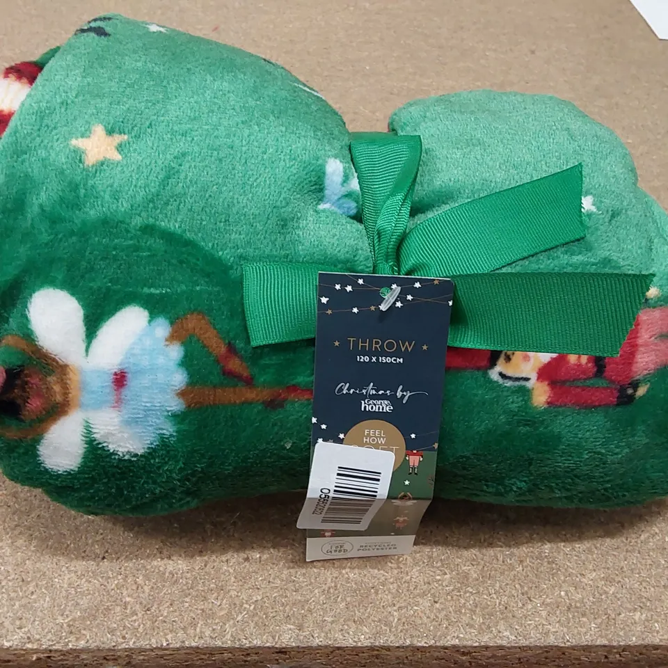 LOT OF BRAND NEW BLANKETS/THROWS TO INCLUDE; 5X 120 X 150CM RED THROW, 1X KING SIZED SOFT TOUCH BLANKET, 1X 120 X 150CM NUTCRACKER THROW (1 BOX)