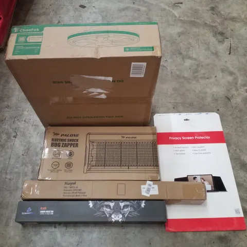 PALLET CONTAINING ASSORTED PRODUCTS INCLUDING CEILING FAN LIGHT, ELECTRIC SHOCK BUG ZAPPER, CHAIR MAT, GAMING MOUSE PAD & PRIVACY SCREEN PROTECTOR