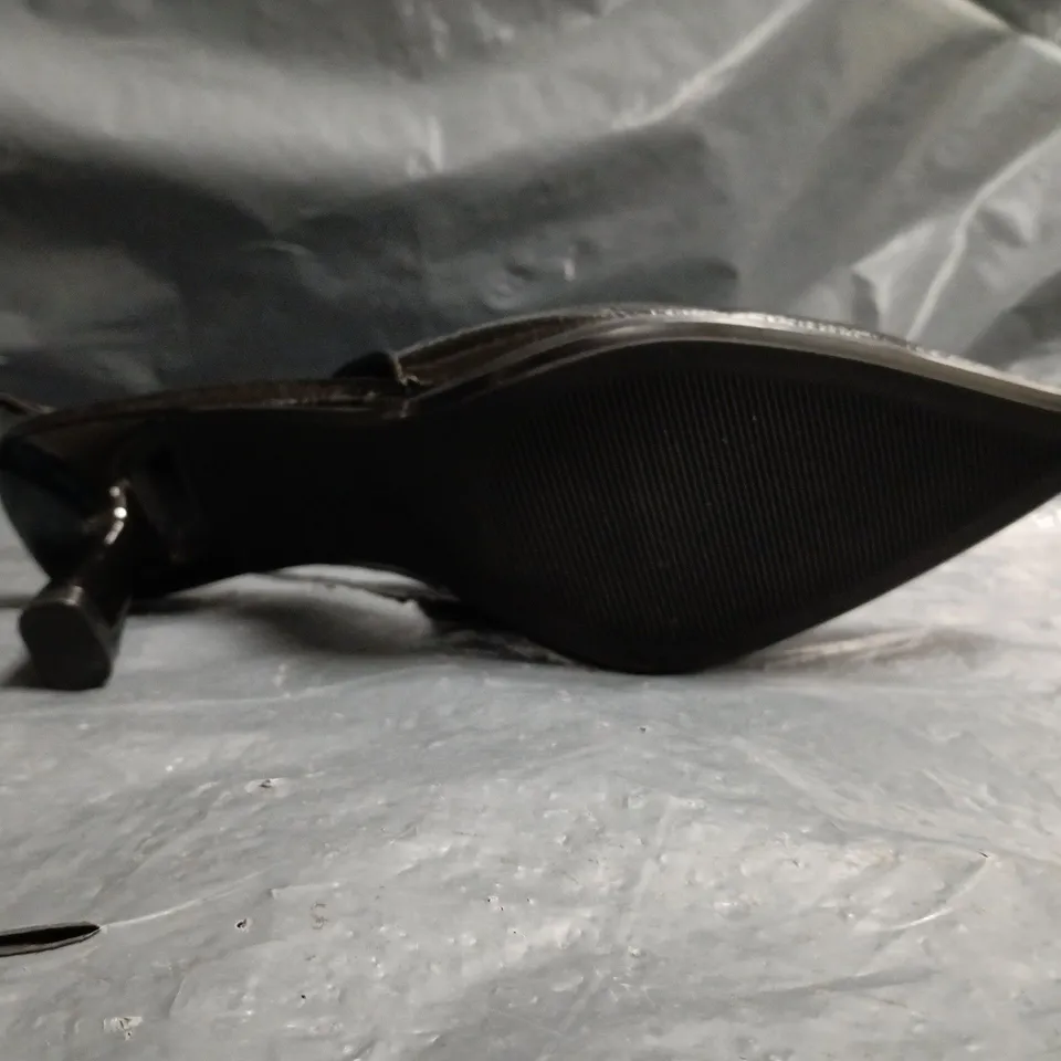 BERSHKA BLACK PATENT SLINGBACK POINTED TOES STILETTO HEELS SIZE 6