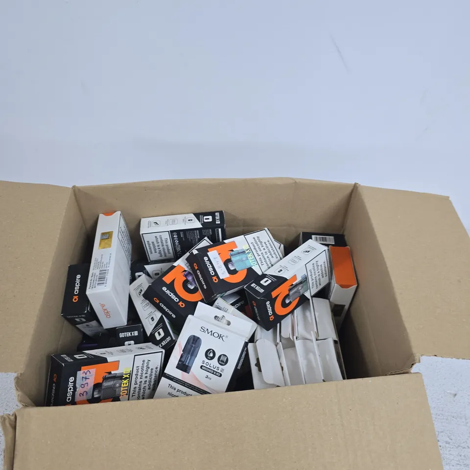 APPROXIMATELY 15 ASSORTED E-CIG PRODUCTS AND ACCESSORIES TO INCLUDE ASPIRE, SMOK, ELFBAR ETC