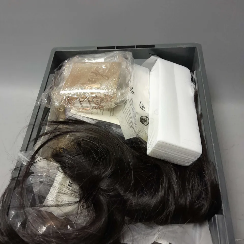 TOTE OF APPROX 10 ASSORTED HAIR PRODUCTS 