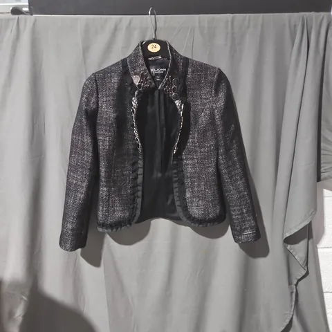 ST JOHN COUTURE TWEED JACKET – WOMEN'S BLACK/METALLIC WITH CHAIN TRIM, OPEN FRONT 