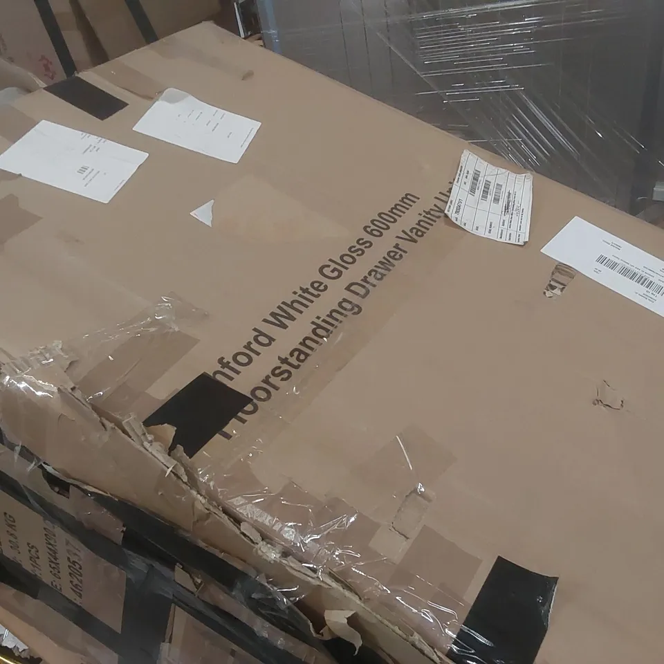 PALLET CONTAINING A LARGE QUANTITY OF ASSORTED FURNITURE ITEMS INCLUDING: WHITE GLOSS VANITY UNITS, SINK, TOWEL RADIATOR ECT