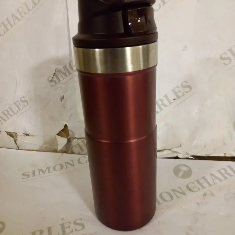 STANLEY CLASSIC TRIGGER ACTION TRAVEL MUG 0.47L