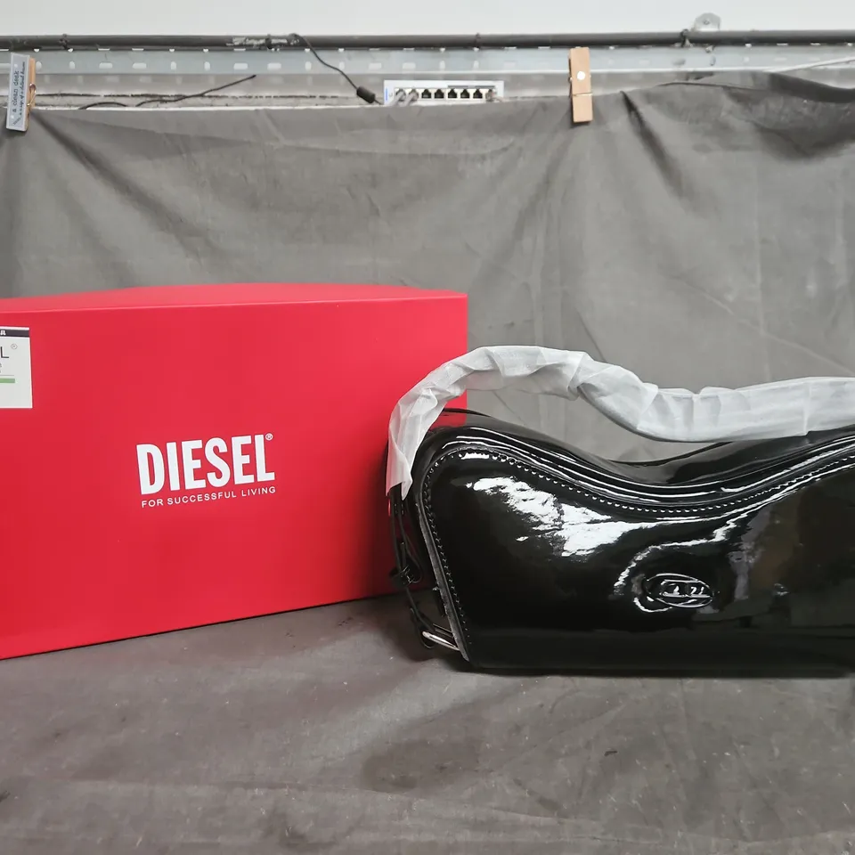 DIESEL BLACK PATENT LEATHER HANDBAG – BOXED 