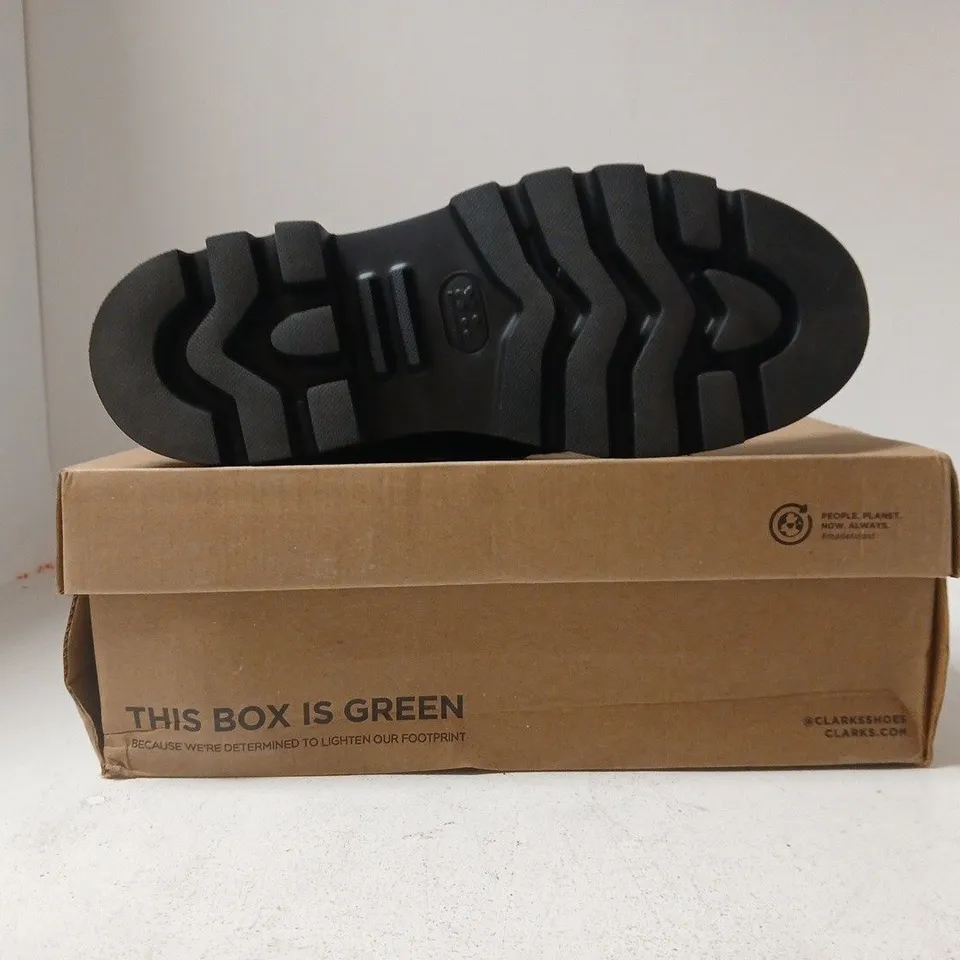 BOXED PAIR OF CLARKS BADELL SLIP LOAFERS IN BLACK SIZE 8.5