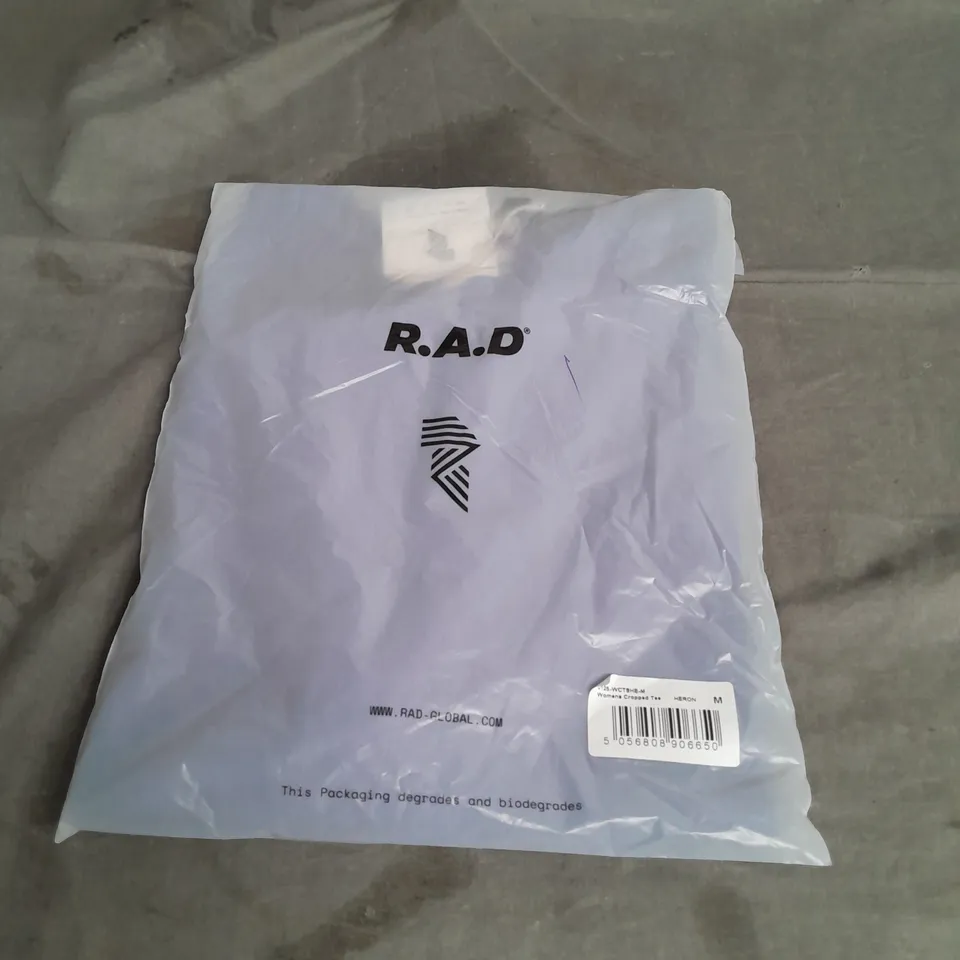 SEALED RAD WOMENS CROPPED TEE IN HERON SIZE M