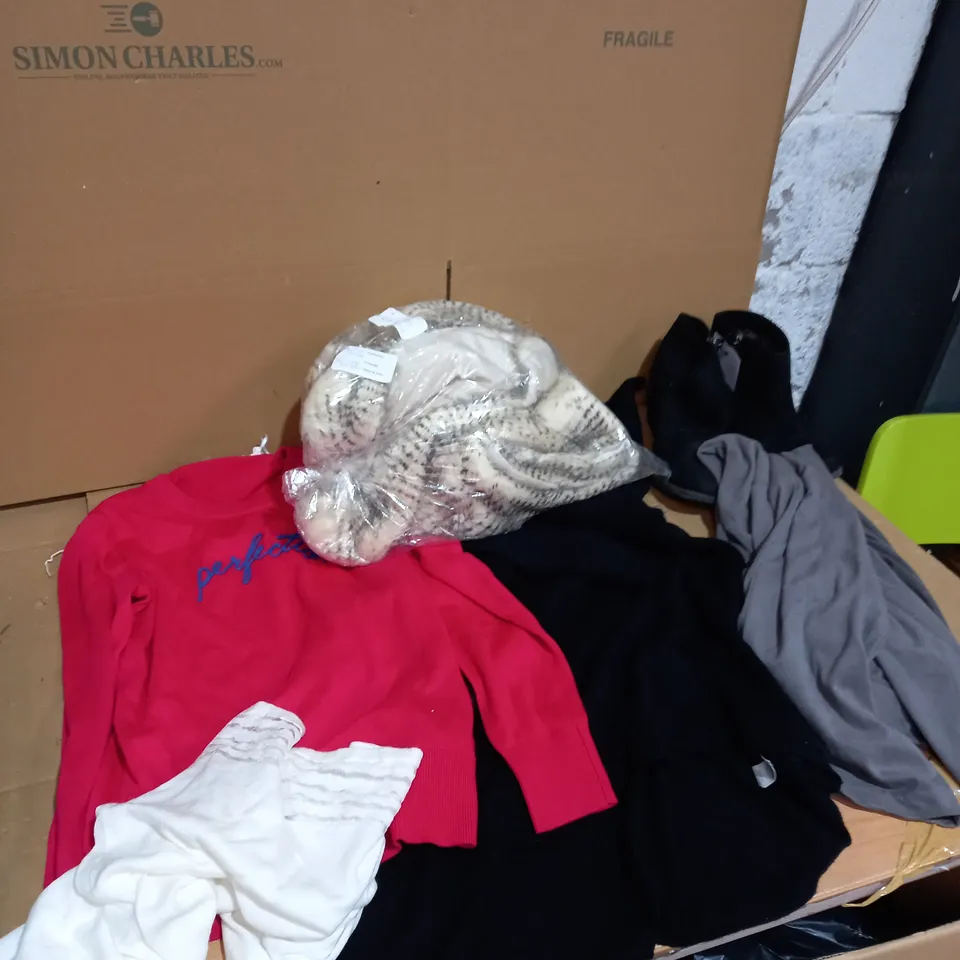 LOT OF ASSORTED CLOTHES AND FOOTWEAR TO INCLUDE NINA LEONARD NAVY SMALL JUMPER, RUSH LANGFORD COAT, AND SKETCHERS GOGA MAT ETC.