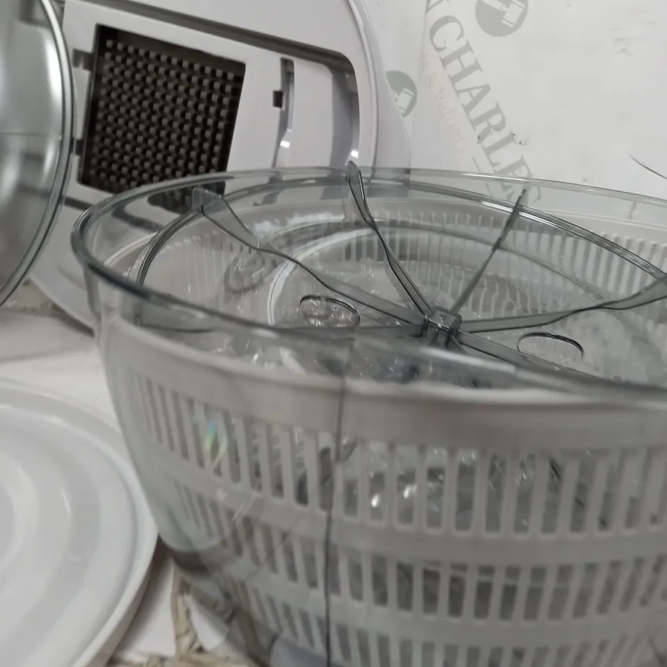 BOXED COOK'S ESSENTIALS 6-IN-1 CHOP AND SPIN FOOD PREPARATION SET