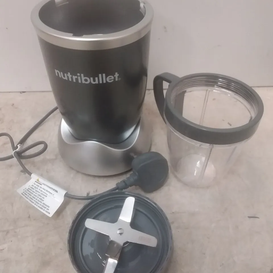 NUTRIBULLET 600 SERIES HIGH SPEED BLENDER