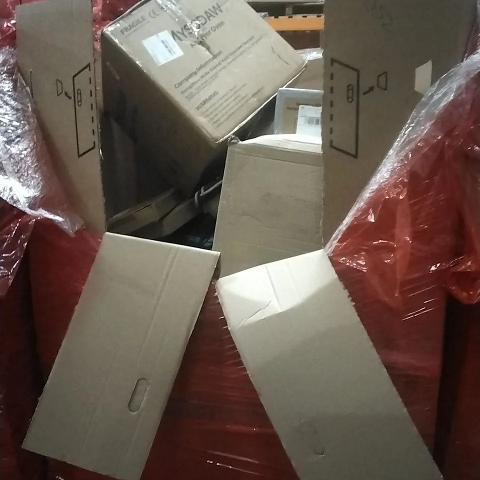 PALLET OF HOUSEHOLD ITEMS TO INCLUDE DOG GRASS PAD WITH TRAY, SKATES,CARPET CLEANER,NEXT GEN GROW SPACE VENTILATOR AND OTHER ASSORTED ITEMS...