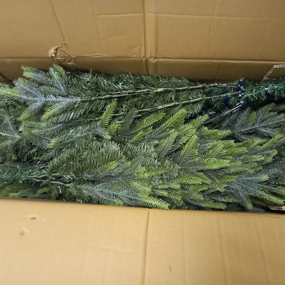 BOXED GRADE 1 6FT SHERWOOD REAL LOOK FULL TREE  RRP £209.99