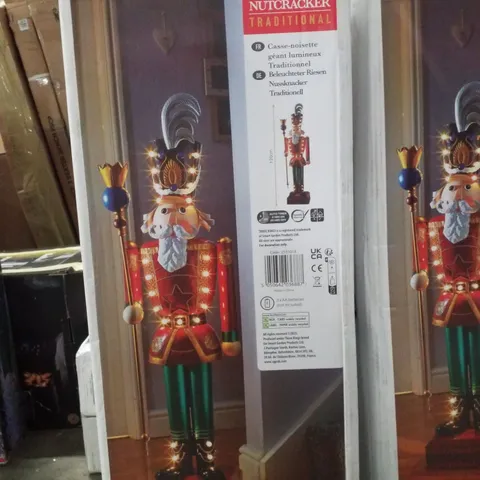 BOXED THREE KINGS INLIT GIANT NUTCRACKER - TRADITIONAL 