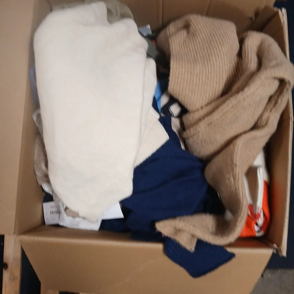 BOX OF APPROXIMATELY 30 ASSORTED CLOTHING ITEMS TO INCLUDE: APRICOT PINK KNIT JUMPER SIZE L