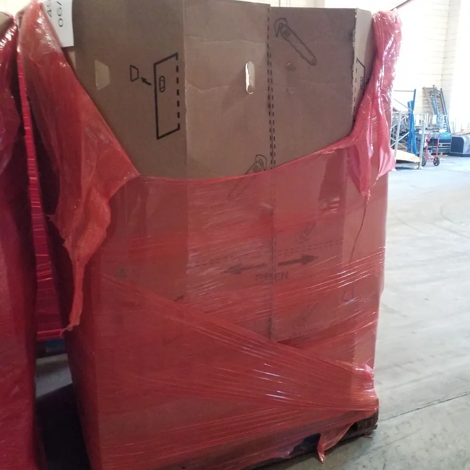 PALLET CONTAINING ASSORTED PRODUCTS INCLUDING 