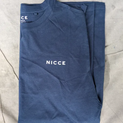 NICCE SHORT SLEEVE T-SHIRT IN NAVY SIZE LARGE