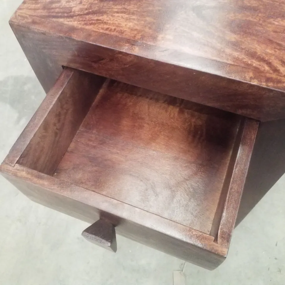 CICERO 42CM W SOLID WOOD BEDSIDE TABLE