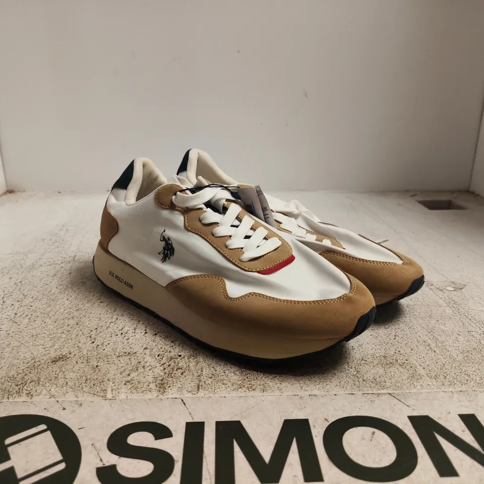 US POLO ASSN TRAINERS – WHITE & TAN, UK 9.5 (EU 44)
