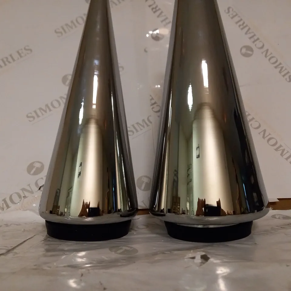 K BY KELLY HOPPEN SET OF 2 INDOOR OUTDOOR PRELIT GLASS DECOR - REFLECTIVE CONES