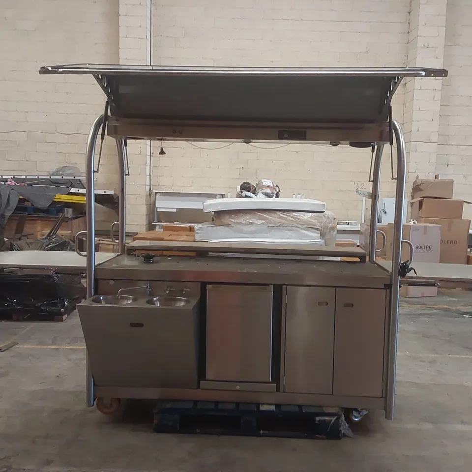 TANK STAINLESS STEEL MOBILE FOOD AND DRINK CATERING STATION