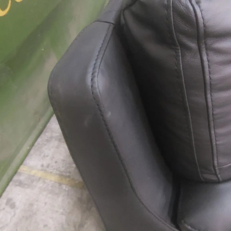 QUALITY DESIGNER PRENTON 2 SEATER LEATHER/FAUX LEATHER SOFA