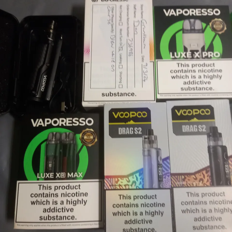 LOT OF 12 ASSORTED VAPING ITEMS AND ACCESSORIES TO INCLUDE VAPORESSO AND VOOPOO