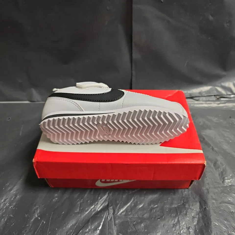 NIKE KIDS CORTEZ EASYON (PSV) WHITE/BLACK – UK 8.5