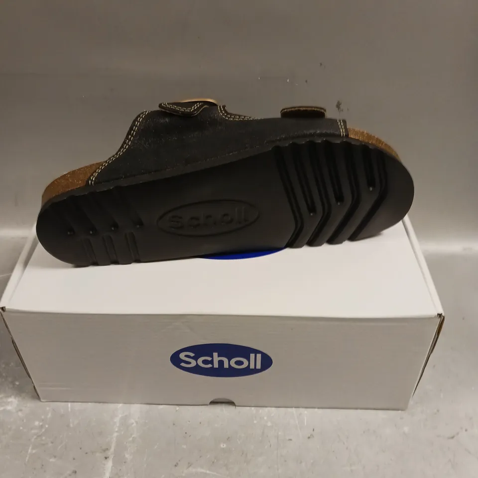BOXED PAIR OF SCHOLL LEATHER SOFTSTEP OPEN TOE SHOES - 7