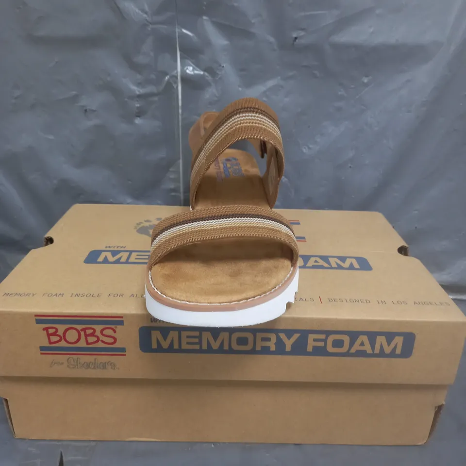 BOBS FROM SKECHERS DESERT KISS SANDALS BROWN SIZE 5