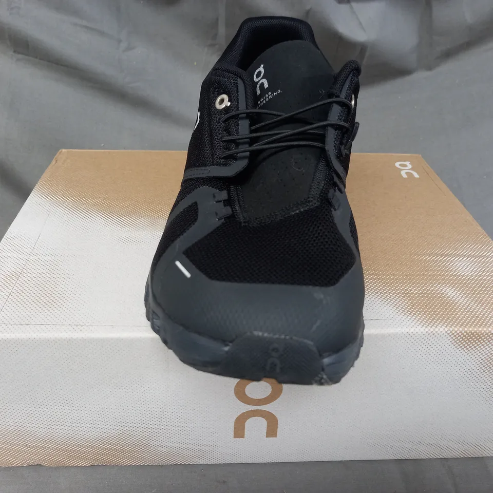 BOXED PAIR OF ON SHOES IN BLACK UK SIZE 10.5