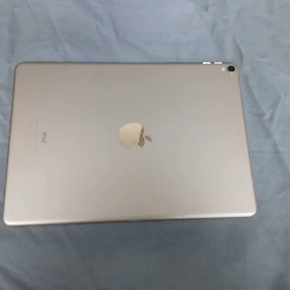APPLE IPAD PRO 10.5-INCH (GOLD) 64GB – WI‑FI