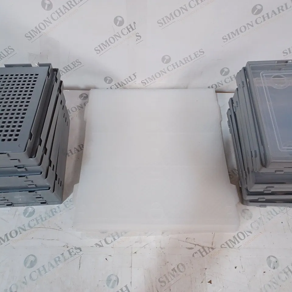 BOX OF APPROX 12 ACRYLIC POP UP SHOE BOXES 