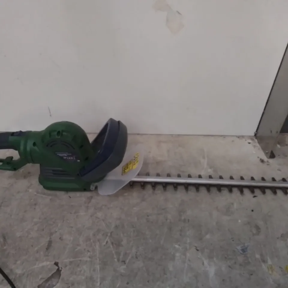 POWERBASE ELECTRIC HEDGE TRIMMER HTEG37-660