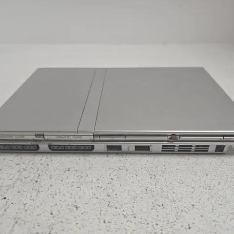 SONY PLAYSTATION 2 SLIM VIDEO GAMES CONSOLE IN SILVER MODEL SCPH-75003