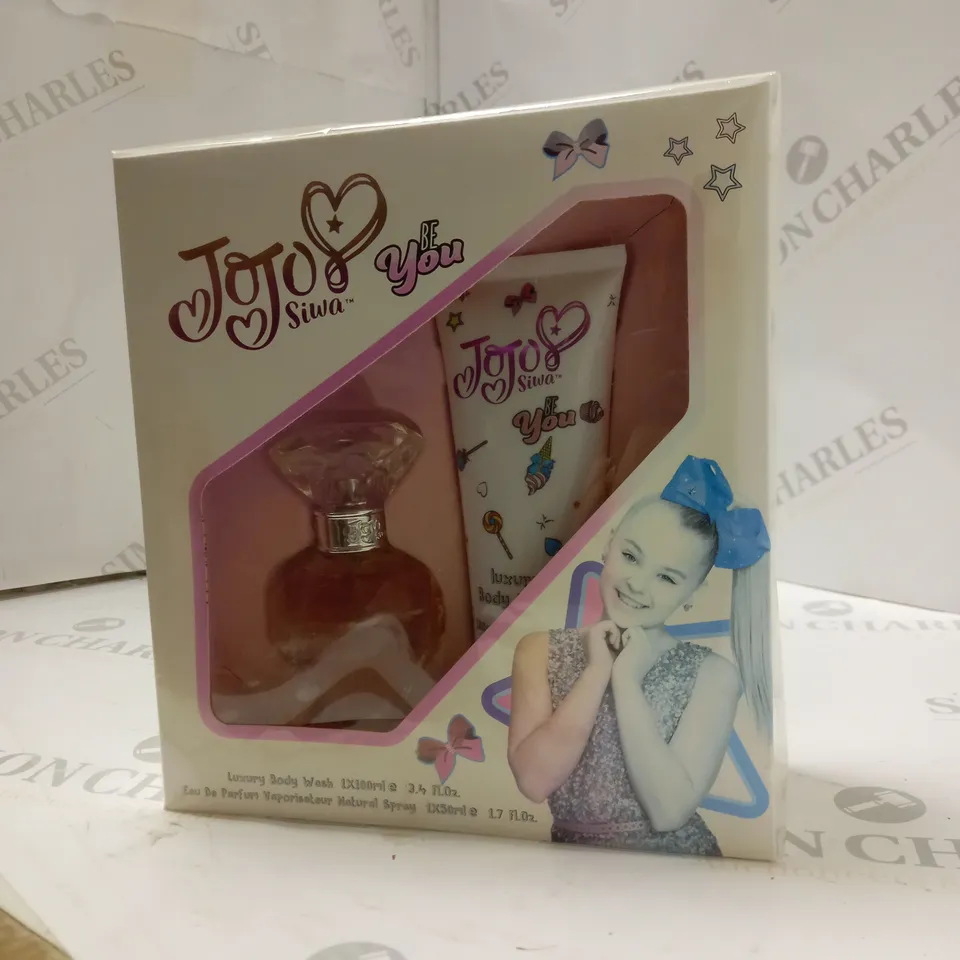 JOJO SIWA BE YOU LUXURY BODY WASH AND NATURAL SPRAY
