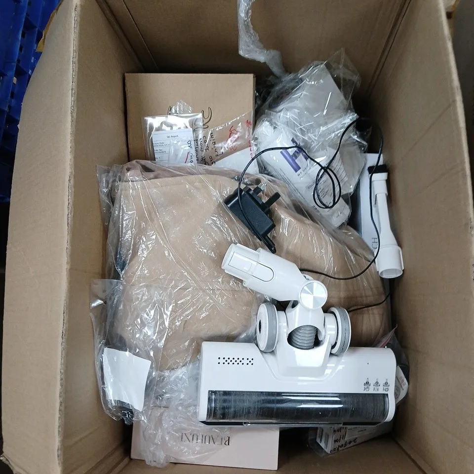 BOX OF APPROXIMATELY 12 ASSORTED ITEMS TO INCLUDE: NOKIA 105 AND SOLAR POWER BANK