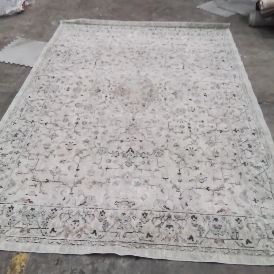 QUALITY DESIGNER AREA RUG - APPROXIMATELY 340X235CM