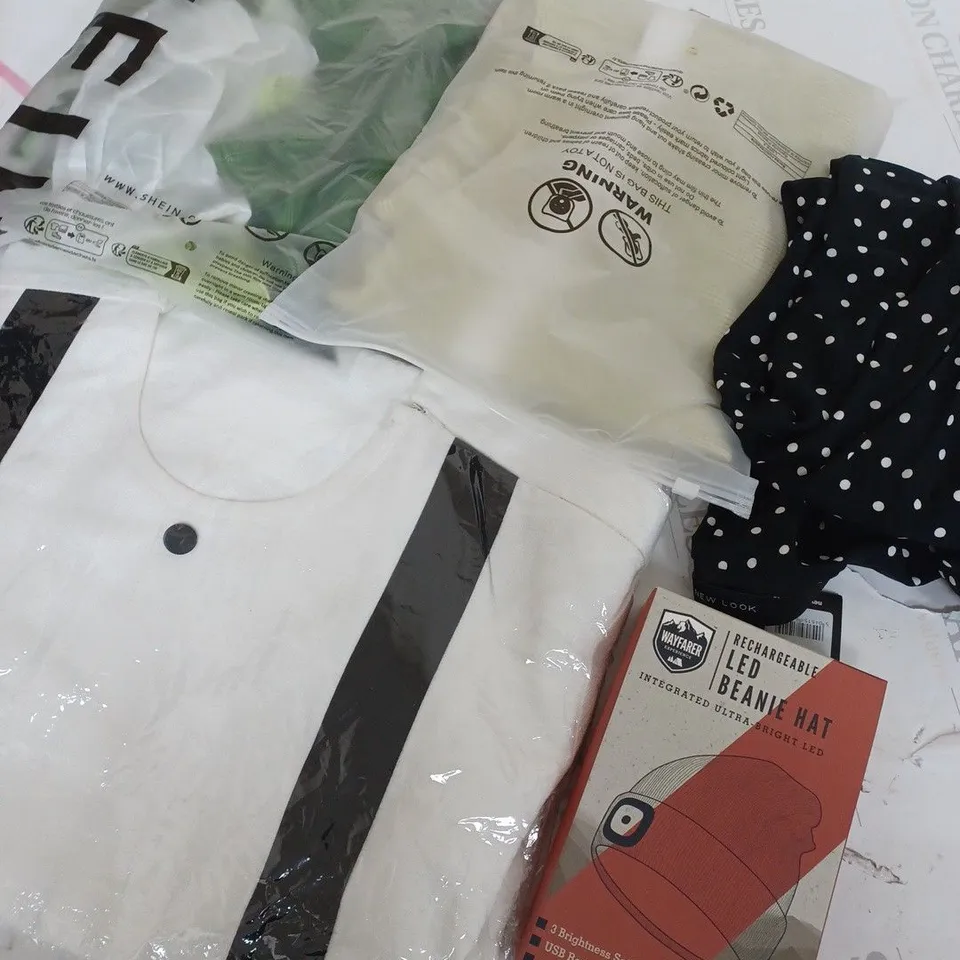 BOX OF APPROXIMATELY 15 ASSORTED CLOTHING ITEMS TO INCLUDE LED BEANIE HAT, SHEIN TOP, NEW LOOK SKIRT ETC