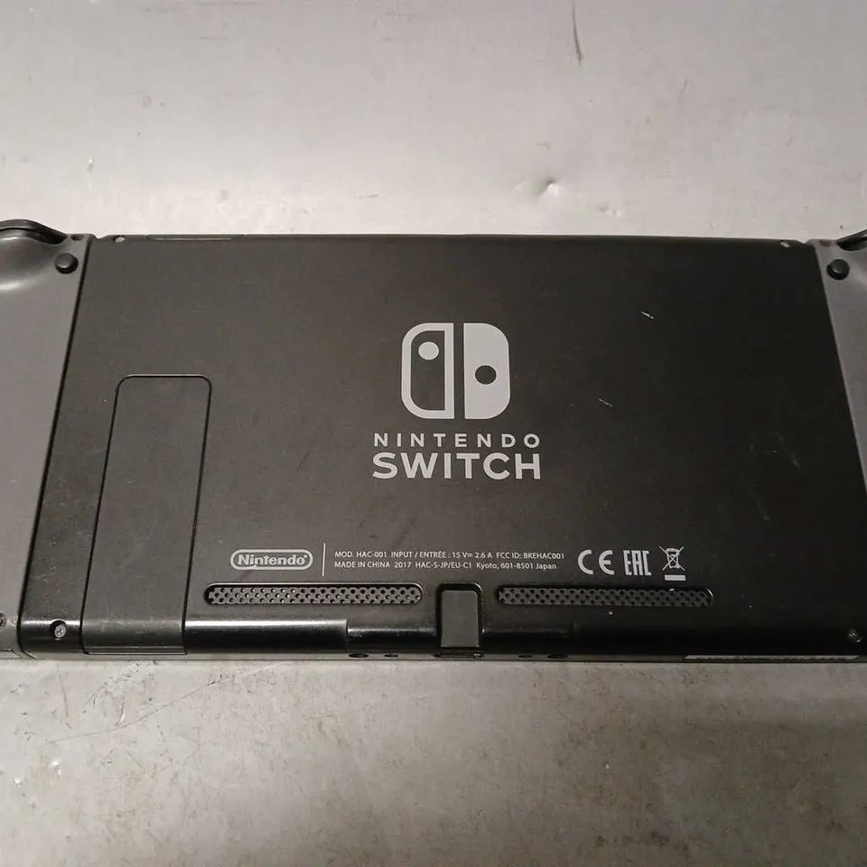 NINTENDO SWITCH GAMING CONSOLE HAC-001