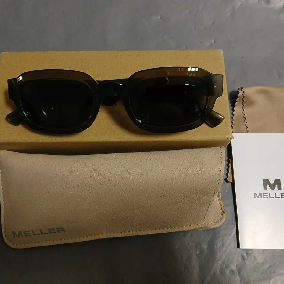 BOXED PAIR OF MELLER GLASSES WITH CLEAR FRAMES