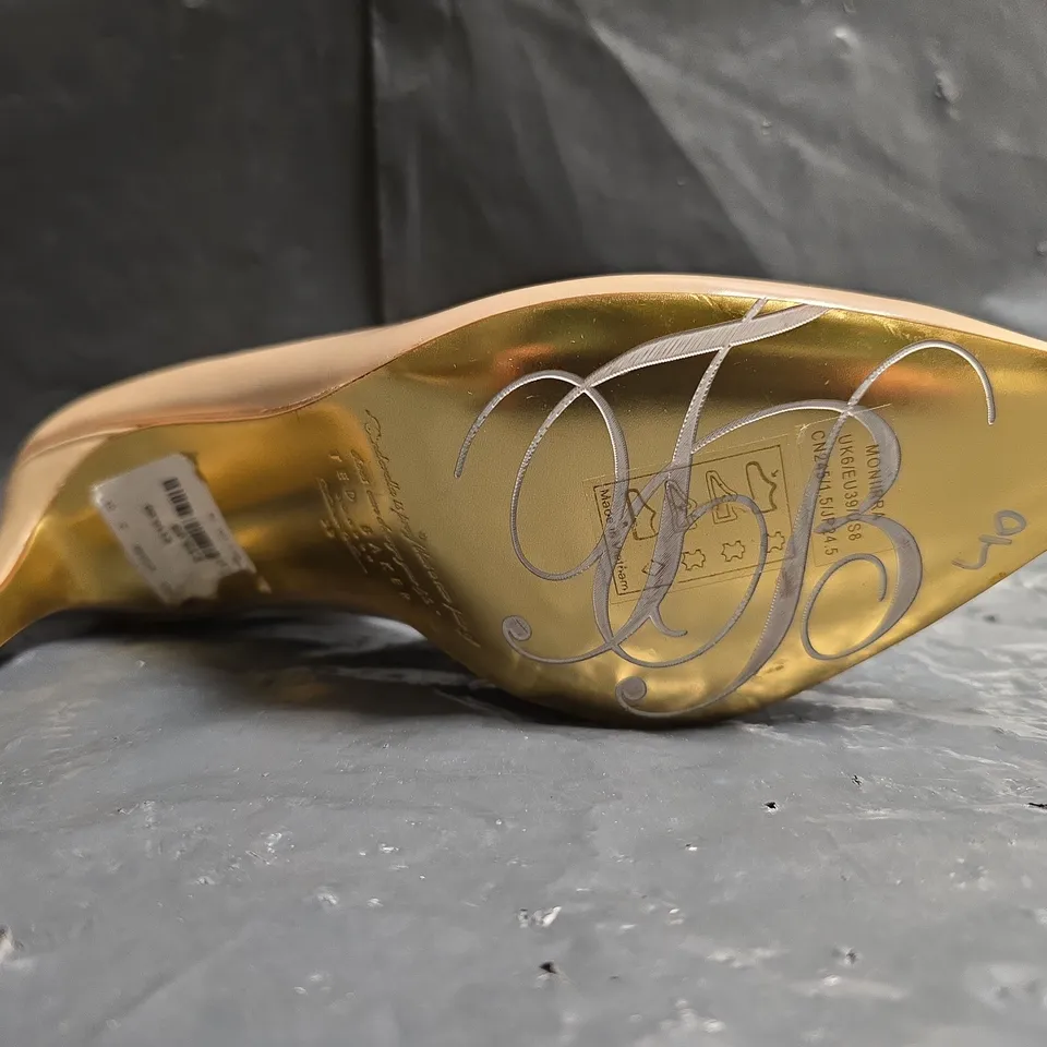 PAIR OF TED BAKER POINTED TOE STILETTO HEEL SHOES IN ROSE/GOLD SIZE EU 39