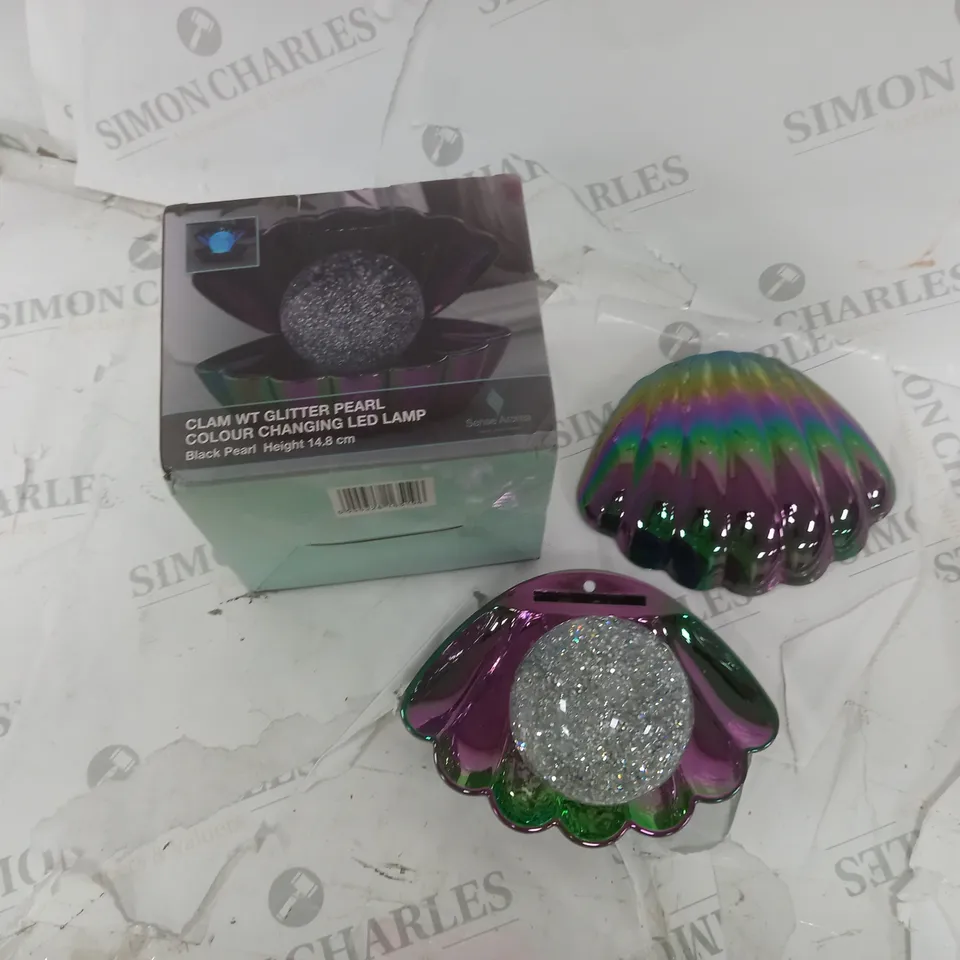 BOXED CLAM GLITTER PEARL COLOUR CHANGING LED LAMP