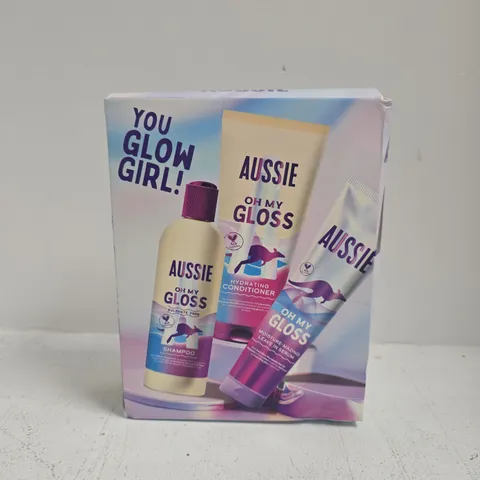BOXED AUSSIE OH MY GLOSS GIFTSET: HYDRATING SHAMPOO & CONDITIONER, LEAVE IN SERUM