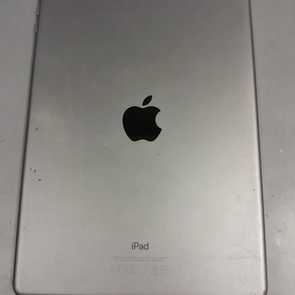 APPLE IPAD 5TH GEN MODEL A1822