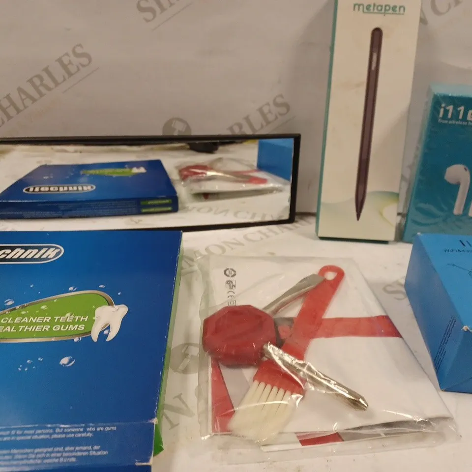 BOX OF APPROX 10 ASSORTED ITEMS TO INCLUDE TOOTHBRUSH BRISTLES, WIRELESS SWITCH, TWS I11 TRUE WIRELESS HEADSET, ETC 